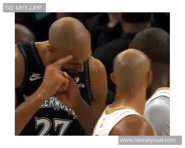 戈贝尔赛后与杰伦布朗畅谈发型大光头小白意外加入讨论