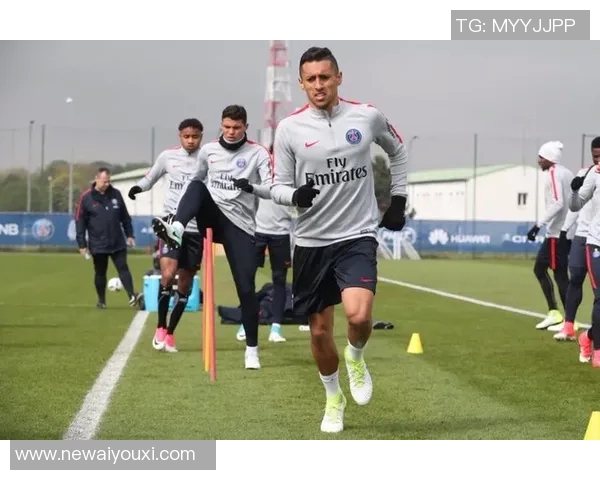 米兰客场挑战帕尔马阵容揭晓魔笛领衔莱奥恩昆库搭档库特罗内对战旧主