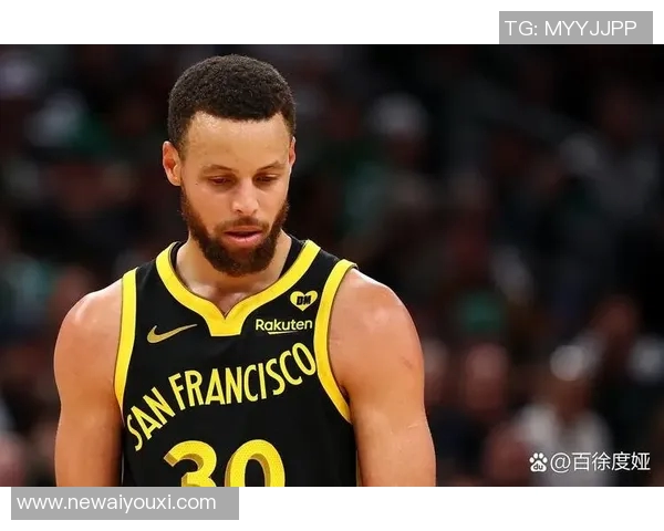 库里轻松出战16分钟贡献11分4篮板3助攻展现实力不凡